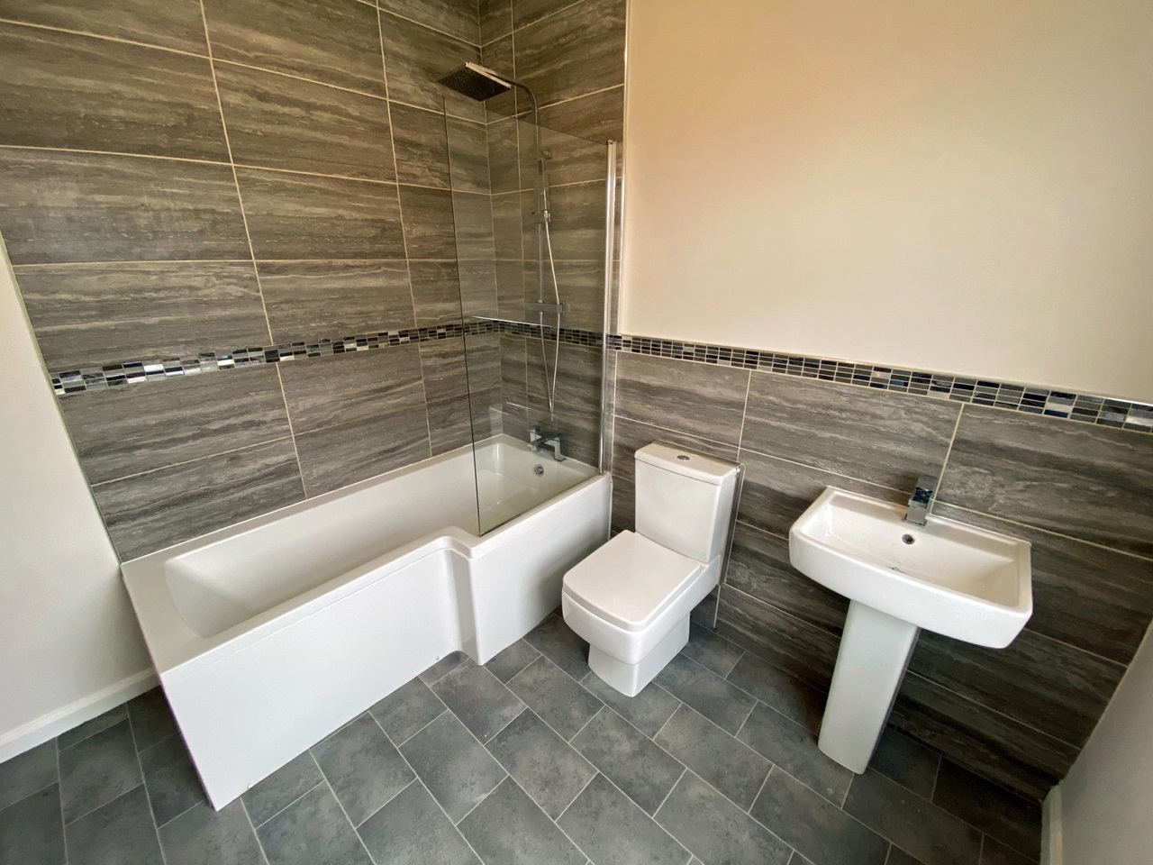 o_1hq0amf0b1rj31l491gc21aj0k085